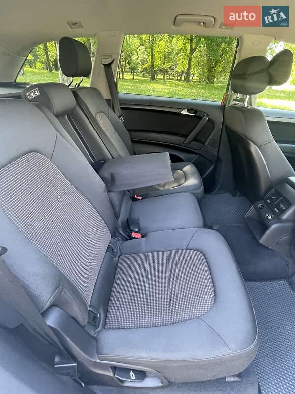 Позашляховик / Кросовер Audi Q7 2014 в Одесі