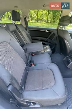 Внедорожник / Кроссовер Audi Q7 2014 в 