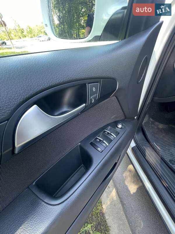 Позашляховик / Кросовер Audi Q7 2014 в Одесі