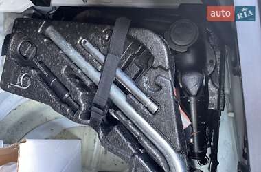 Внедорожник / Кроссовер Audi Q7 2014 в 
