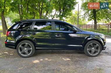 Внедорожник / Кроссовер Audi Q7 2013 в 
