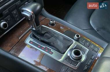 Внедорожник / Кроссовер Audi Q7 2013 в 