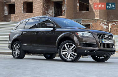 Внедорожник / Кроссовер Audi Q7 2011 в 