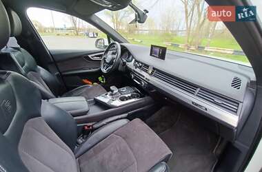 Внедорожник / Кроссовер Audi Q7 2017 в 