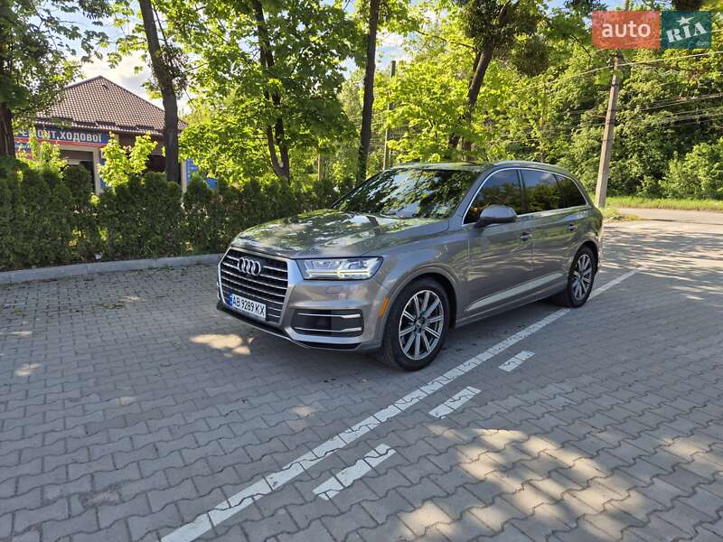 Внедорожник / Кроссовер Audi Q7 2017 в Виннице