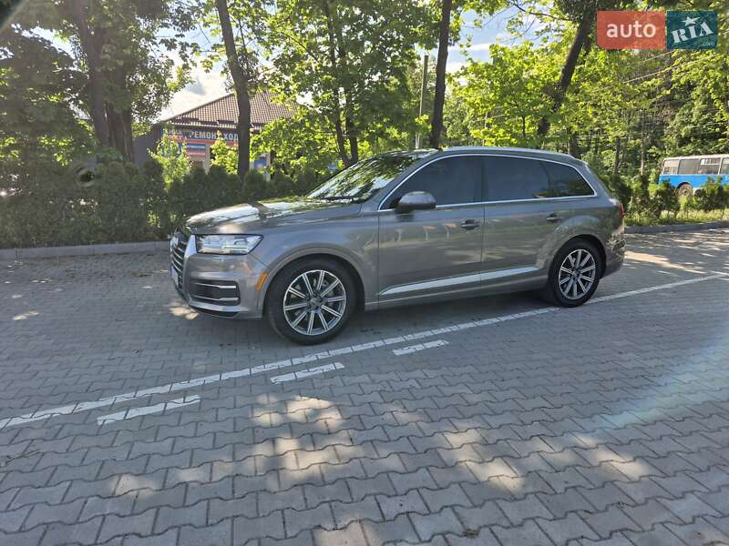 Внедорожник / Кроссовер Audi Q7 2017 в Виннице