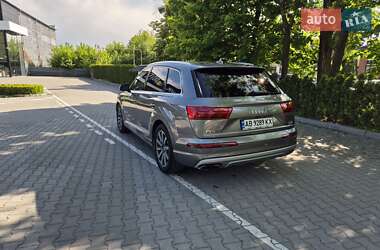 Внедорожник / Кроссовер Audi Q7 2017 в 