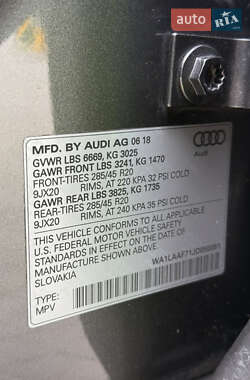 Внедорожник / Кроссовер Audi Q7 2018 в 