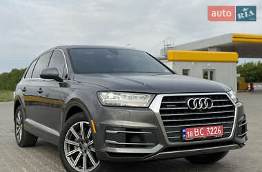 Внедорожник / Кроссовер Audi Q7 2018 в 