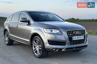 Внедорожник / Кроссовер Audi Q7 2010 в 