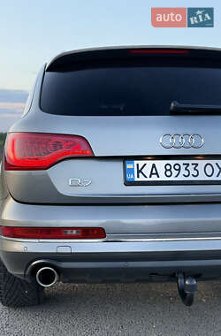 Внедорожник / Кроссовер Audi Q7 2010 в 