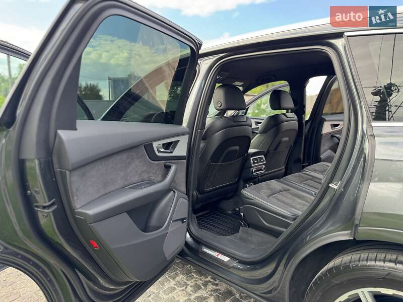 Позашляховик / Кросовер Audi Q7 2018 в Києві фото 43 Позашляховик / Кросовер Audi Q7 2018 в Києві