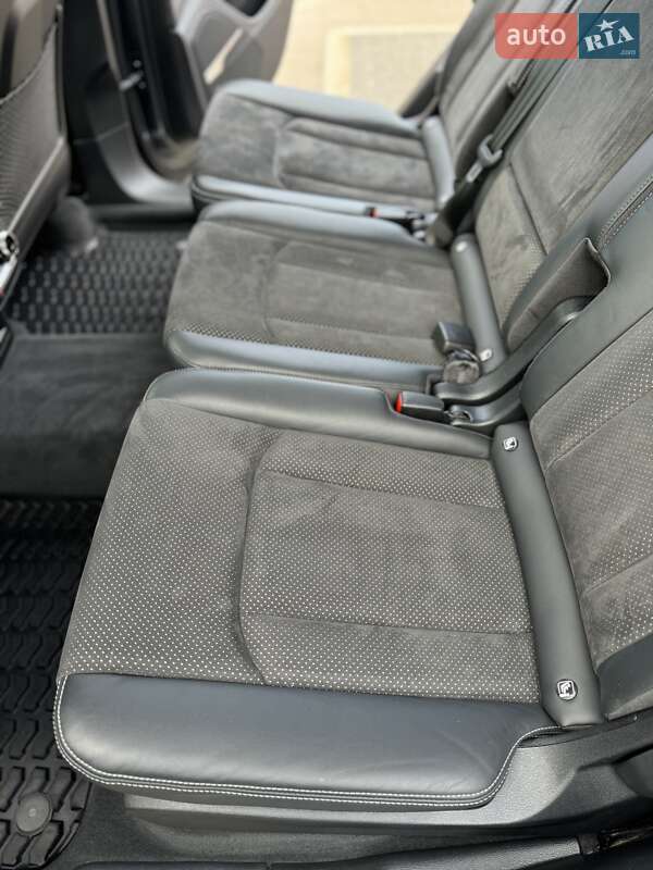 Позашляховик / Кросовер Audi Q7 2018 в Києві фото 45 Позашляховик / Кросовер Audi Q7 2018 в Києві