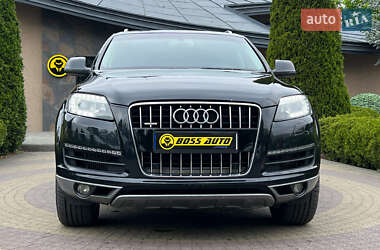 Внедорожник / Кроссовер Audi Q7 2015 в 