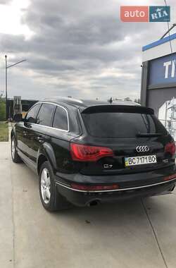 Внедорожник / Кроссовер Audi Q7 2015 в 