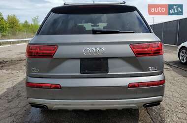 Позашляховик / Кросовер Audi Q7 2017 в 