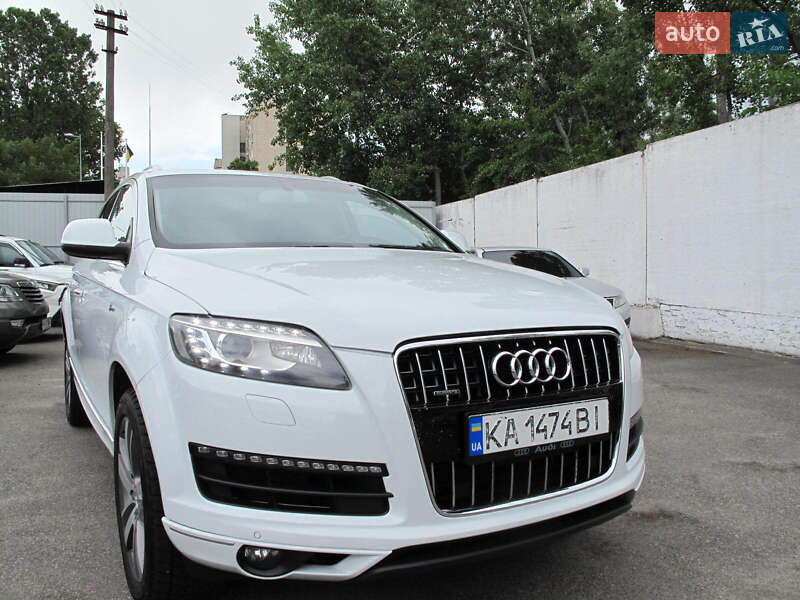 Позашляховик / Кросовер Audi Q7 2014 в Києві