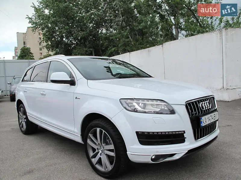 Внедорожник / Кроссовер Audi Q7 2014 в 
