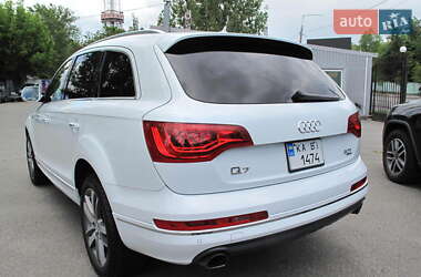 Внедорожник / Кроссовер Audi Q7 2014 в 