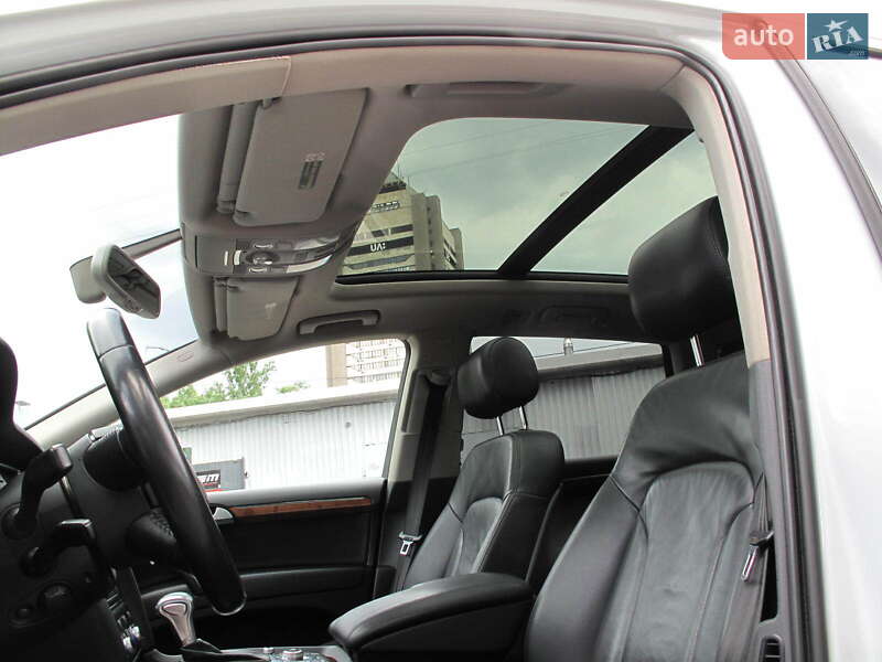 Позашляховик / Кросовер Audi Q7 2014 в Києві