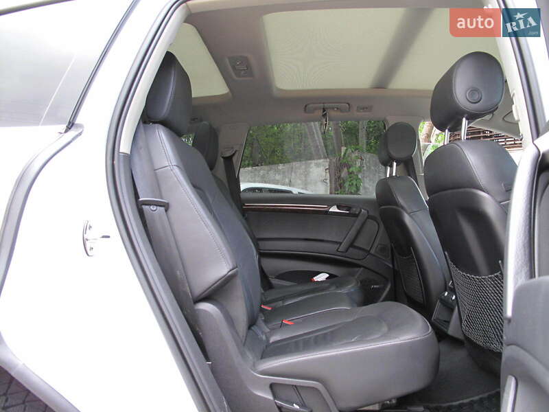 Позашляховик / Кросовер Audi Q7 2014 в Києві
