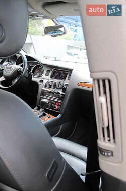 Внедорожник / Кроссовер Audi Q7 2014 в 