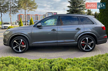 Внедорожник / Кроссовер Audi Q7 2019 в 