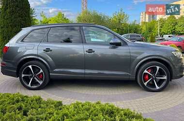 Внедорожник / Кроссовер Audi Q7 2019 в 