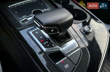 Внедорожник / Кроссовер Audi Q7 2019 в 