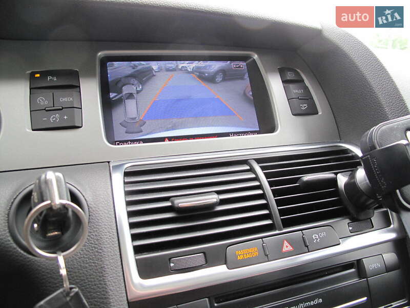 Позашляховик / Кросовер Audi Q7 2014 в Києві