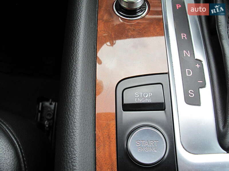 Внедорожник / Кроссовер Audi Q7 2014 в Киеве