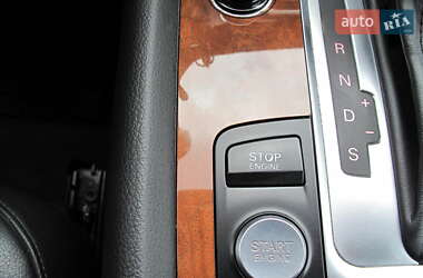 Внедорожник / Кроссовер Audi Q7 2014 в 