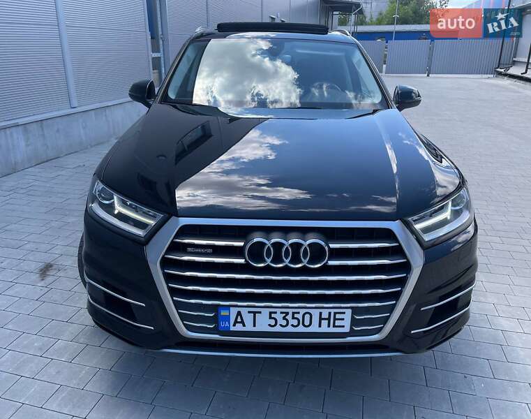 Внедорожник / Кроссовер Audi Q7 2015 в Киеве