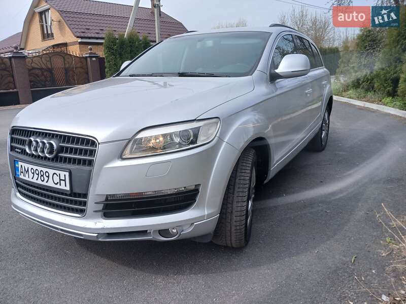 Внедорожник / Кроссовер Audi Q7 2008 в Звягеле