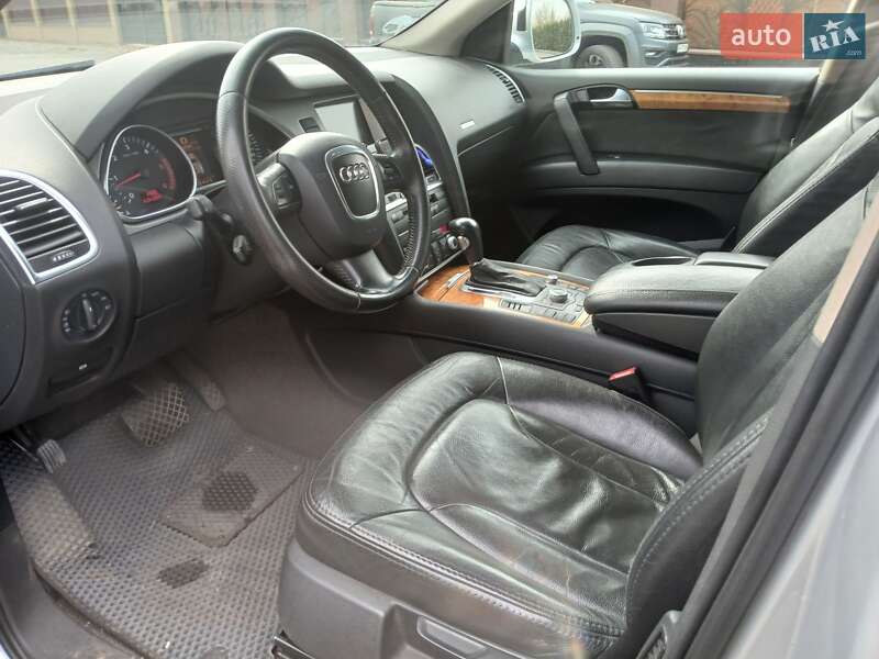 Внедорожник / Кроссовер Audi Q7 2008 в Звягеле