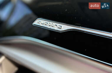 Внедорожник / Кроссовер Audi Q7 2022 в 