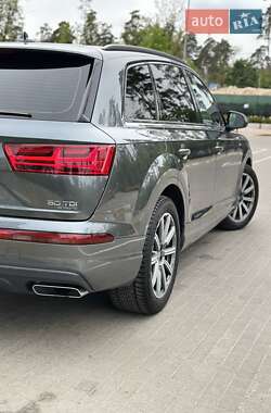 Внедорожник / Кроссовер Audi Q7 2018 в 