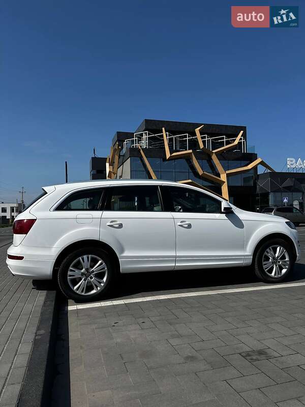 Внедорожник / Кроссовер Audi Q7 2011 в Луцке