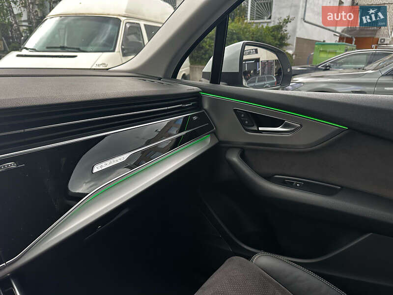 Внедорожник / Кроссовер Audi Q7 2020 в Житомире