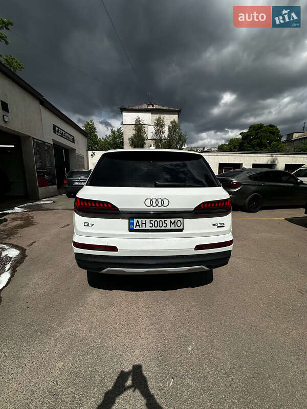 Внедорожник / Кроссовер Audi Q7 2020 в Житомире