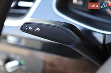 Внедорожник / Кроссовер Audi Q7 2016 в 
