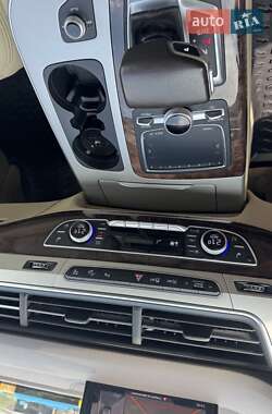 Внедорожник / Кроссовер Audi Q7 2016 в 