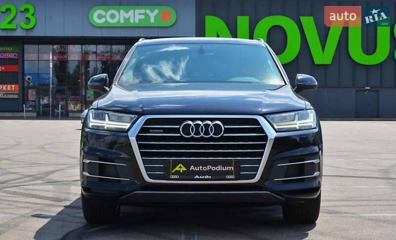 Внедорожник / Кроссовер Audi Q7 2016 в Киеве