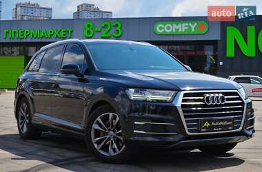 Позашляховик / Кросовер Audi Q7 2016 в Києві
