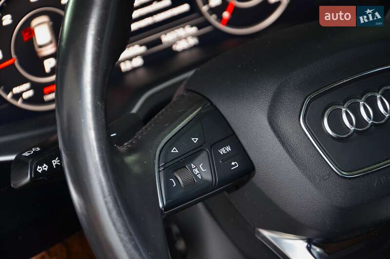 Внедорожник / Кроссовер Audi Q7 2016 в Киеве
