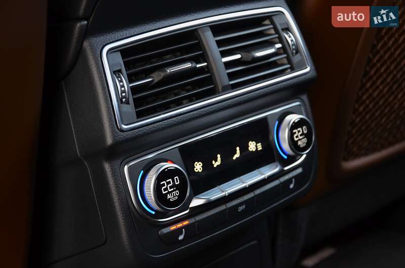 Внедорожник / Кроссовер Audi Q7 2016 в Киеве