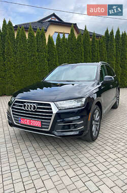 Позашляховик / Кросовер Audi Q7 2018 в 