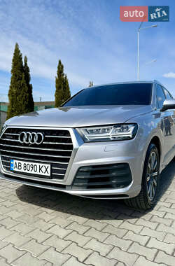 Внедорожник / Кроссовер Audi Q7 2017 в 