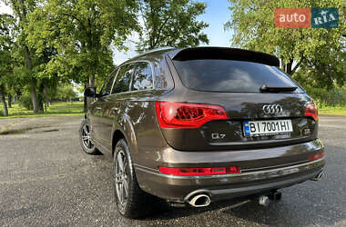 Внедорожник / Кроссовер Audi Q7 2013 в 