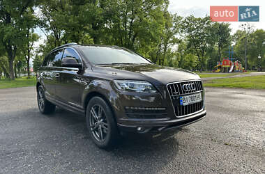 Внедорожник / Кроссовер Audi Q7 2013 в 